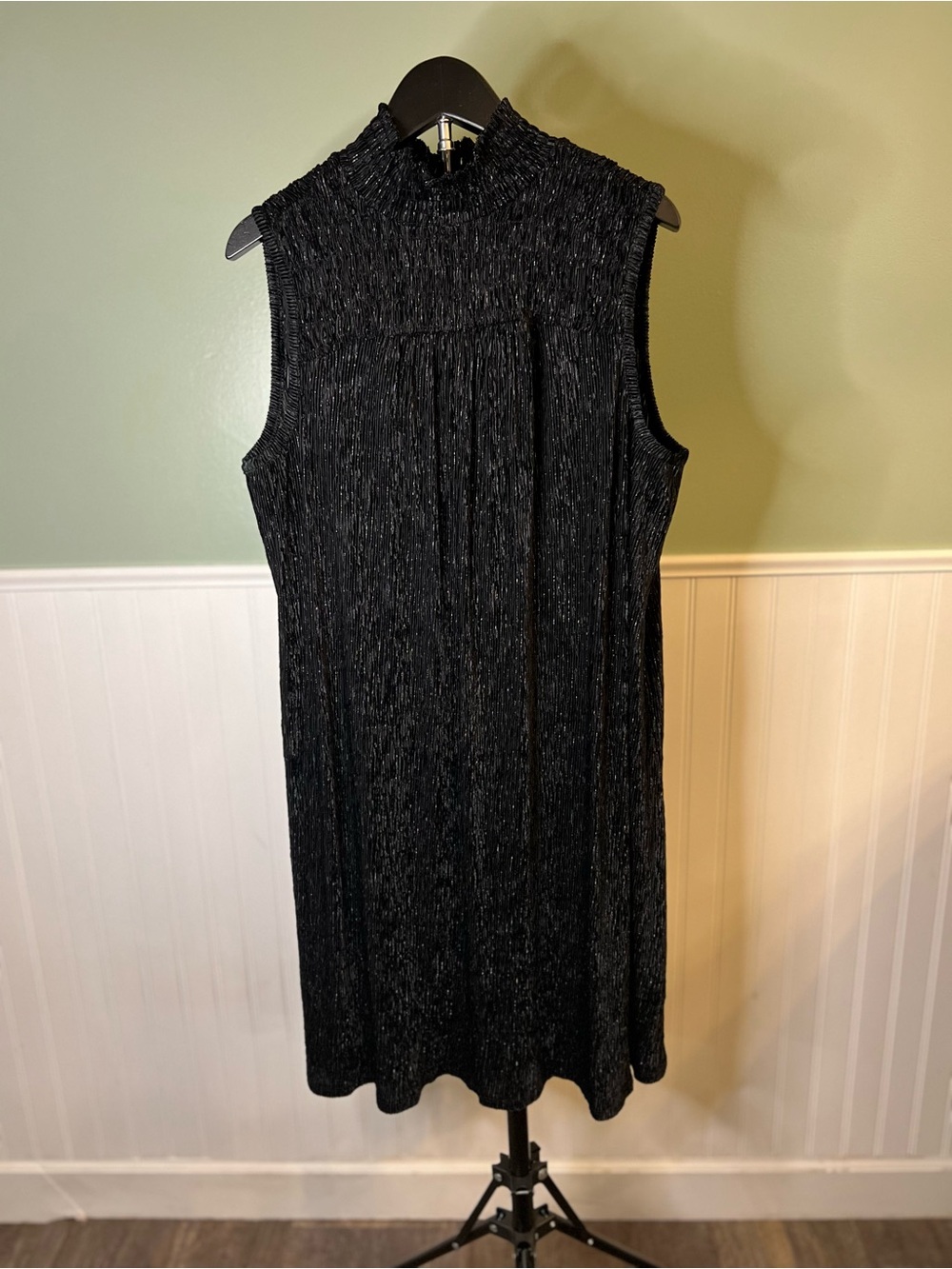 Nina Leonard Loose Fitting Black Metallic Mock Neck Mini Dress. Size L